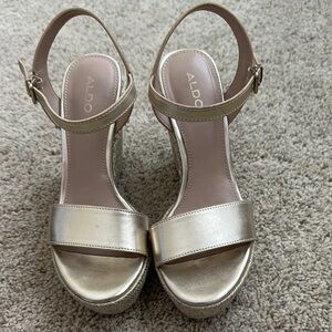 Aldo gold wedges